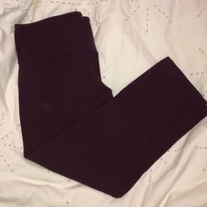 Maroon size 8 lululemon leggings.